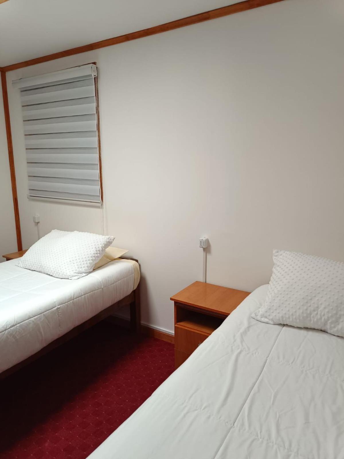 Hostal B&B Coastal Natales بويرتو ناتالز المظهر الخارجي الصورة
