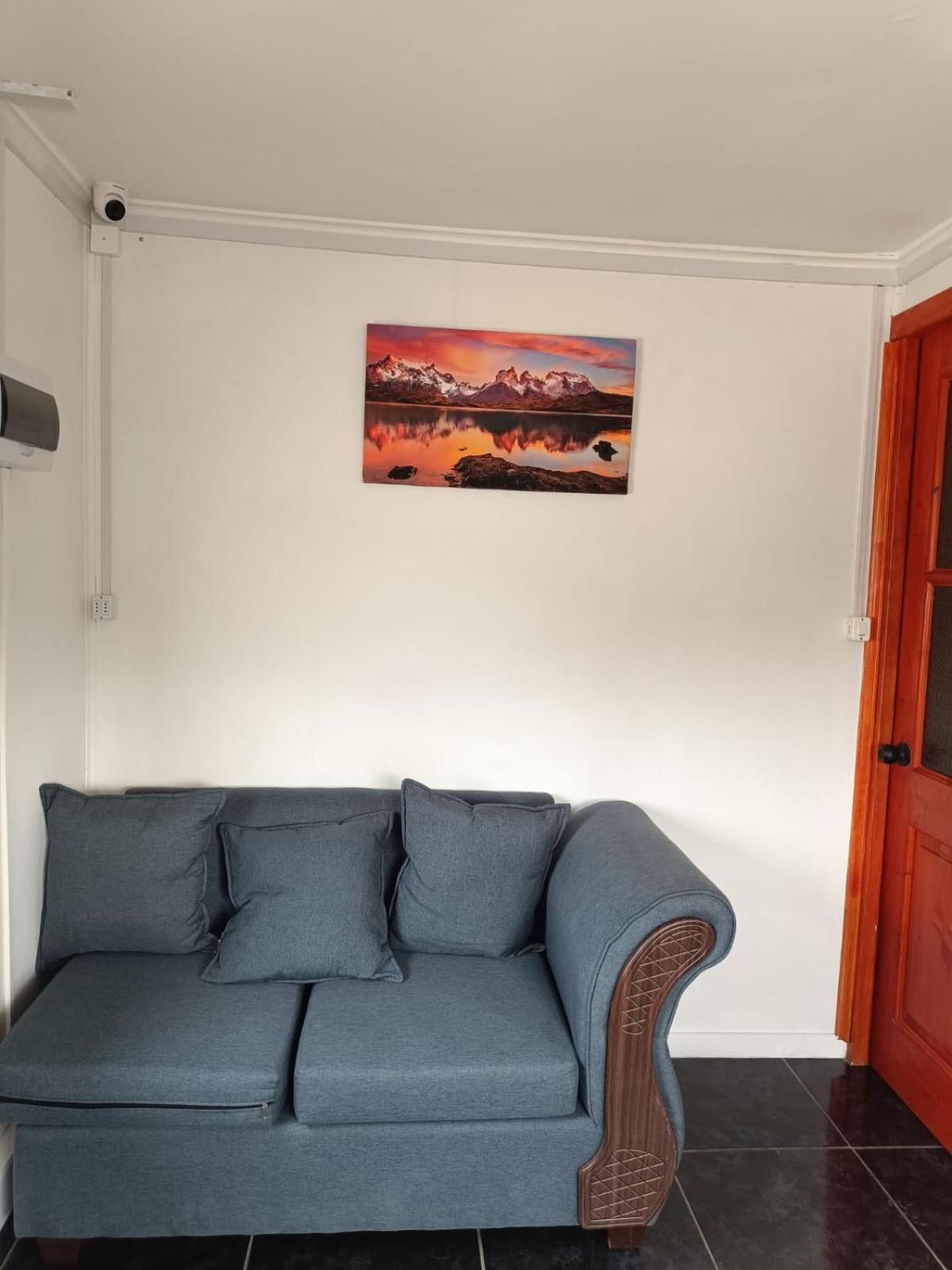Hostal B&B Coastal Natales بويرتو ناتالز المظهر الخارجي الصورة